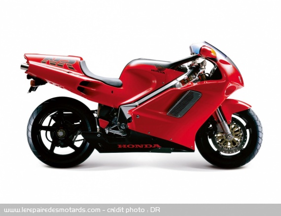 Le Top 10 des motos à avoir dans une collection : Honda NR 750