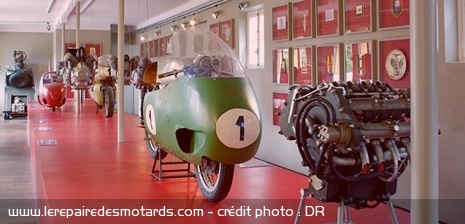 Musée Guzzi avec la V8