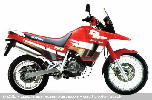 Suzuki V-Strom DR 800S millésime 1991