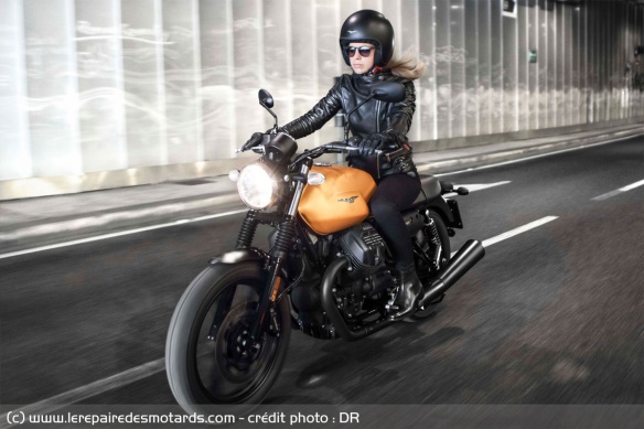 Moto Guzzi V7 III Stone