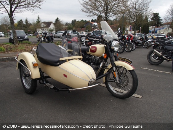 Le top 10 des raisons de rouler en Royal Enfield, side-car