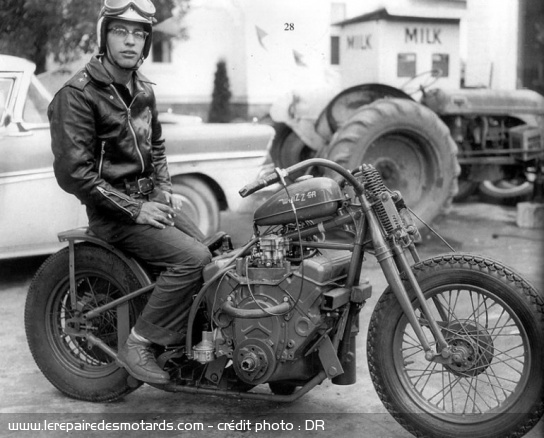 Le top 15 des motos qui font peur ! Avec un V8 dedans... 