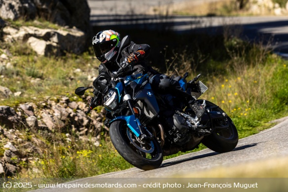 BMW F 900 R