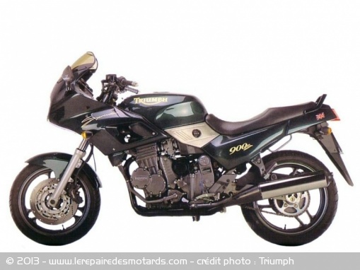 Triumph Sprint Trident 900 millésime 1993