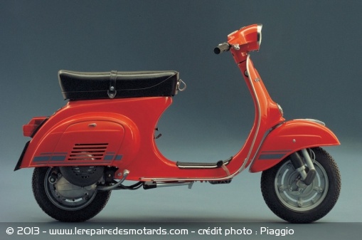 Vespa Primavera ET3 millésime 1976