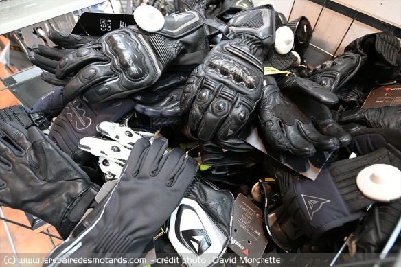Tous les styles de gants moto