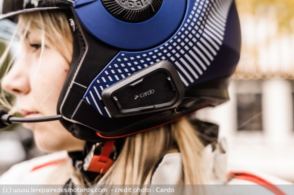 Intercom moto avec micro sur casque jet