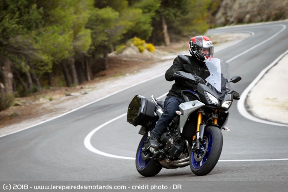 Essai du Vanucci Nubuck avec la Yamaha Tracer