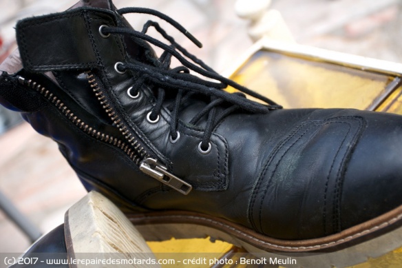 Un zip à l'intérieur du pied facilite l'enfilage
