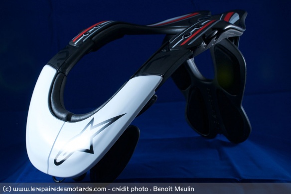 Essai de la protection cervicale Alpinestars BNS Pro