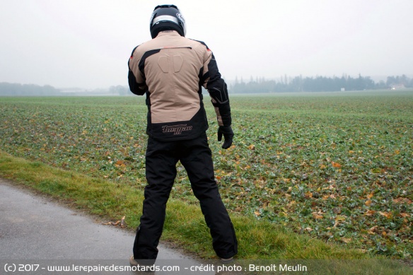 Veste et pantalon Furygan Cold Master, de dos