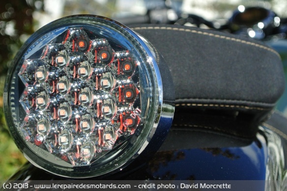 Feu arrière Yamaha XV 950 Bolt R-Spec