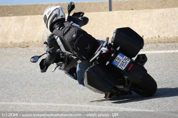 Vue arrière Aprilia Caponord 1200