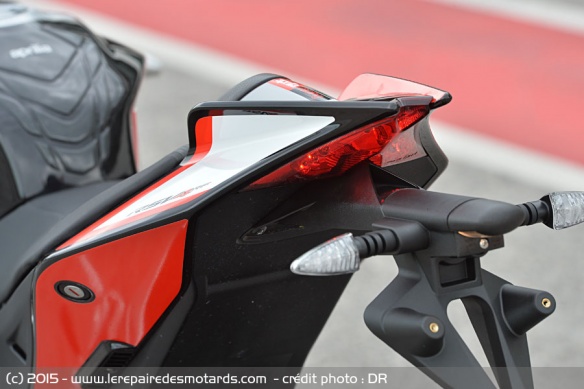 Feu arrière Aprilia RSV4 RF Factory