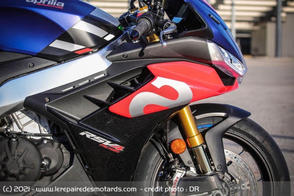 La Factory opte pour des suspensions semi-actives Öhlins Smart EC 2.0