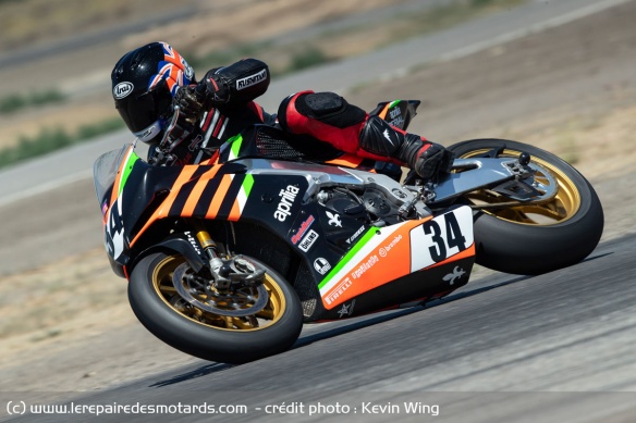 Essai de l'Aprilia Tuono Factory Pikes Peak sur le circuit de Buttonwillow