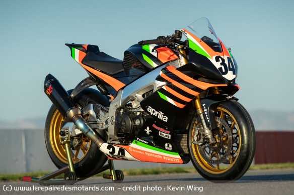 L'Aprilia Tuono 1100 V4 Factory Pikes Peak