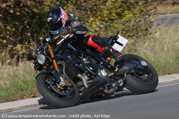 L'Ariel Ace R en courbe rapide
