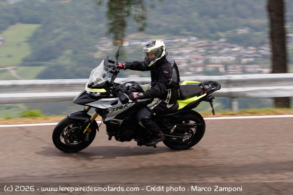Essai moto Benelli TRK 902 Stradale