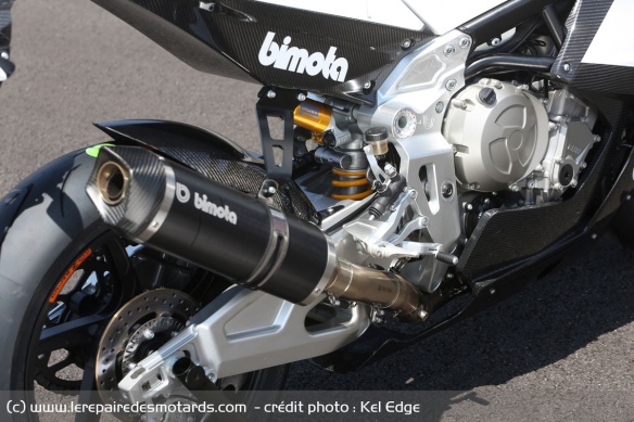 Le moteur 4 cylindres de la BMW S1000RR