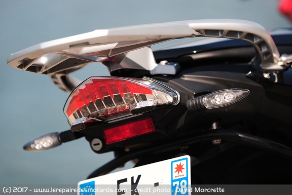 Feu arrière à LED
