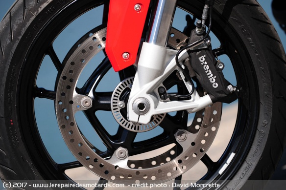 Bidisque flottant, diamètre 320 mm, étrier fixe à 4 pistons