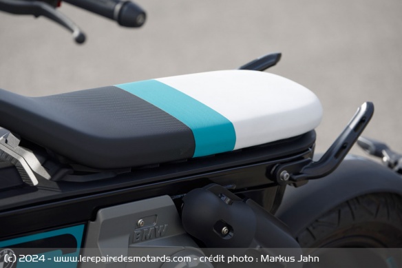 La selle du BMW CE-02