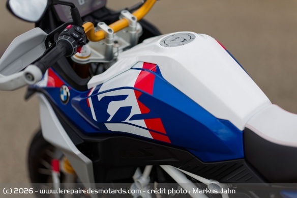 Le réservoir de 14 litres de la BMW F 450 GS Trophy