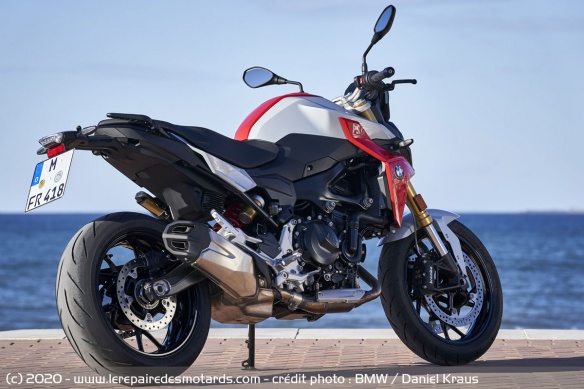 La BMW F 900 R