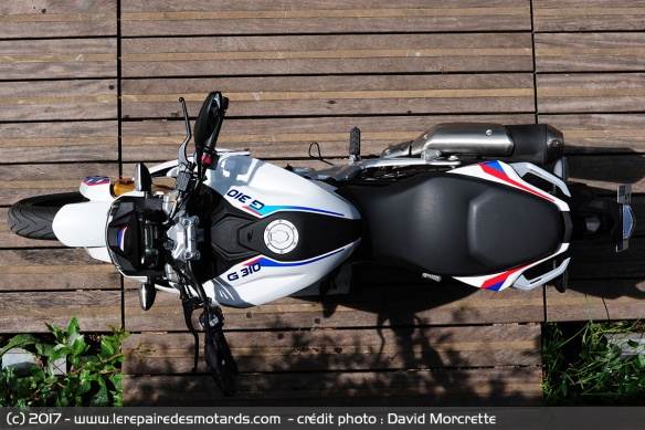BMW G310R de dessus