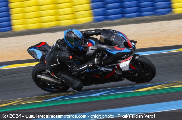 Essai des BMW M 1000 RR et M 1000 XR sur circuit