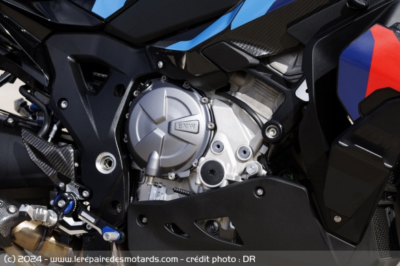 Le 4 cylindres délivre ici 201 ch et 113 Nm