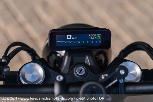 Le mini compteur numérique de la BMW R 12