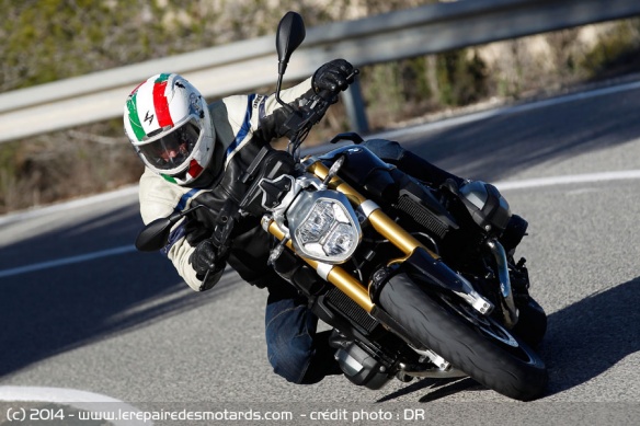 Essai BMW R1200R
