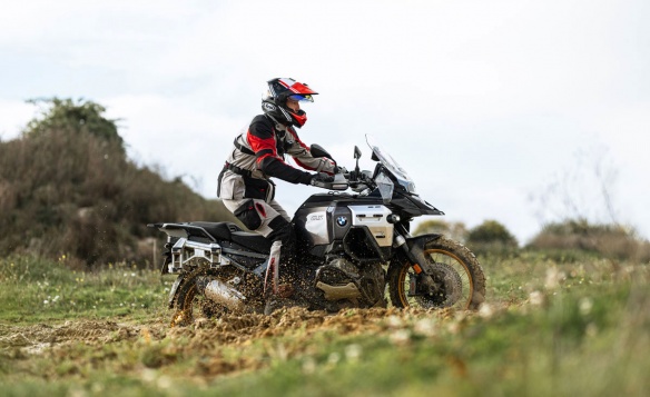 Essai moto BMW R 1300 GS Adventure Essai moto BMW R 1300 GS Adventure