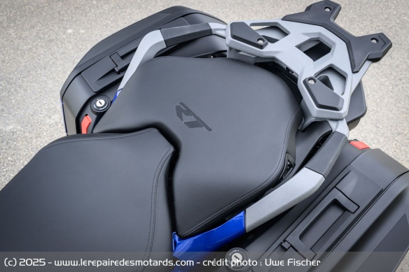 Le passager peut gérer lui-même le niveau de chauffe de sa selle