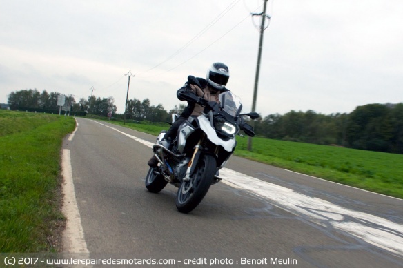 La BMW R 1200 GS en ligne droite