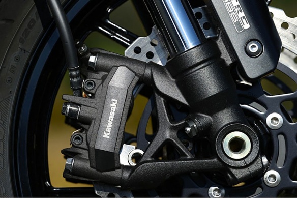 Etriers radiaux monoblocs pour la kawasaki Z1000SX