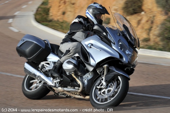 BMW R 1200 RT sur route