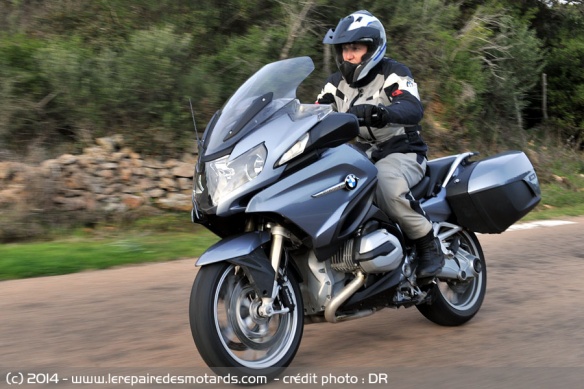 Vue avant BMW R 1200 RT