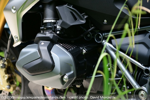 Moteur boxer deux cylindres à plat et distribution à calage variable BMW ShiftCam