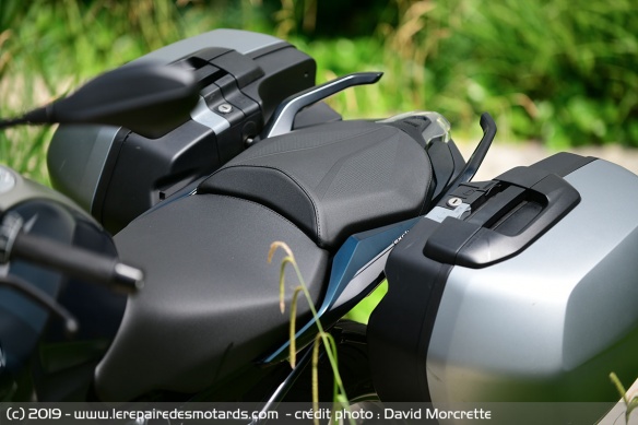 Selle et confort à 820 mm mais poids placé bas