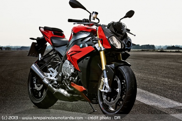 Vue avant BMW S1000R