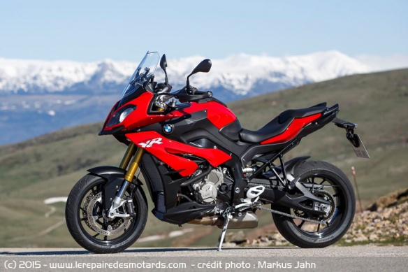 BMW S1000 XR de côté gauche