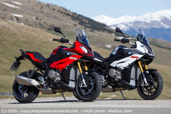 Coloris BMW S1000 XR : en rouge et blanc