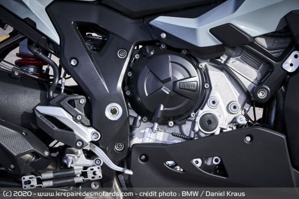 Le moteur 4 cylindres de la BMW S 1000 XR
