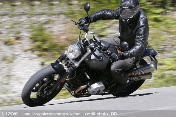 Course BMW R NineT Scrambler