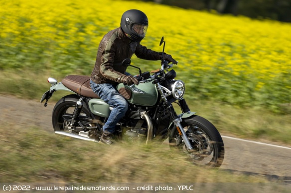 Une moto homogène