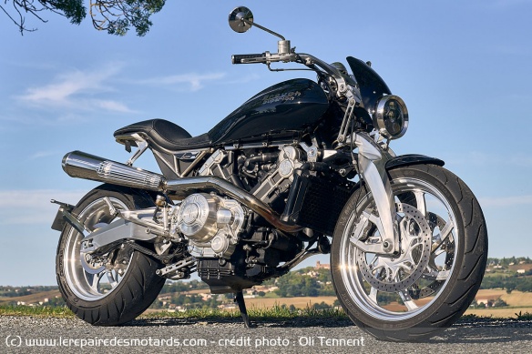 188 exemplaires à 66.000 euros, la Lawrence est aussi exclusive que n'importe quelle Brough Superior moderne