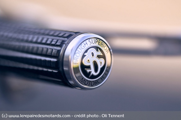 Comme toutes les Brough Superior, la Lawrence regorge de détails remarquables